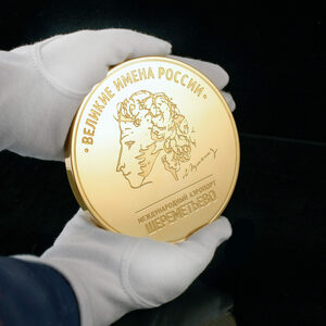 Корпоративная медаль на подставке из акрила